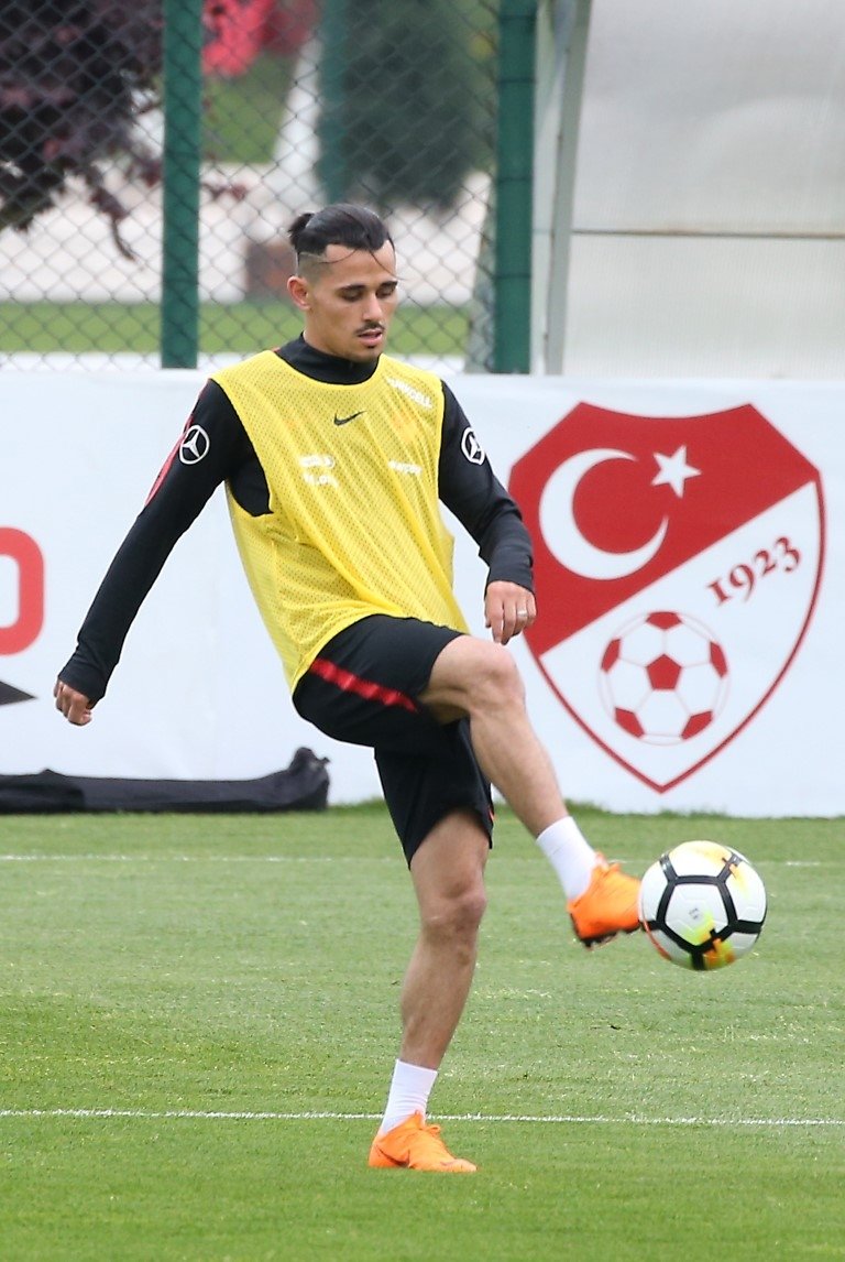 Beşiktaş Serdar Gürler ile anlaştı!