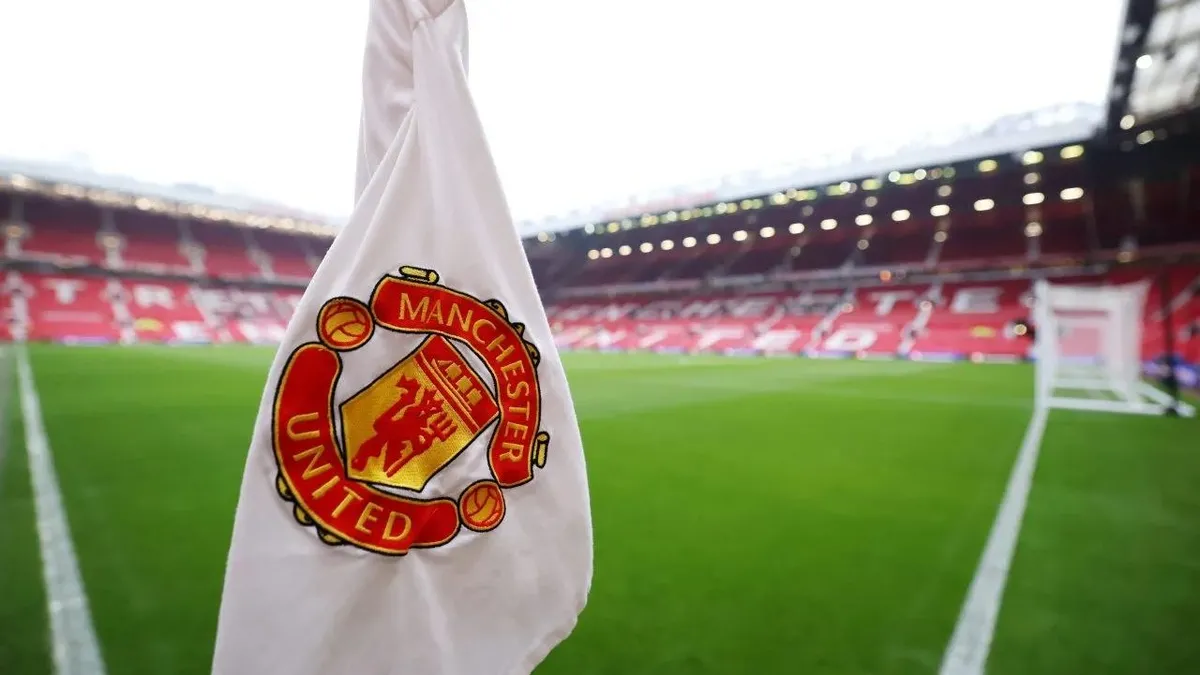Manchester United'dan Fenerbahçe paylaşımı