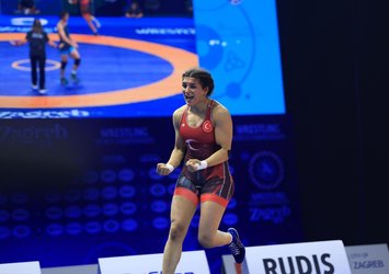 Nesrin Baş gümüş madalya kazandı!