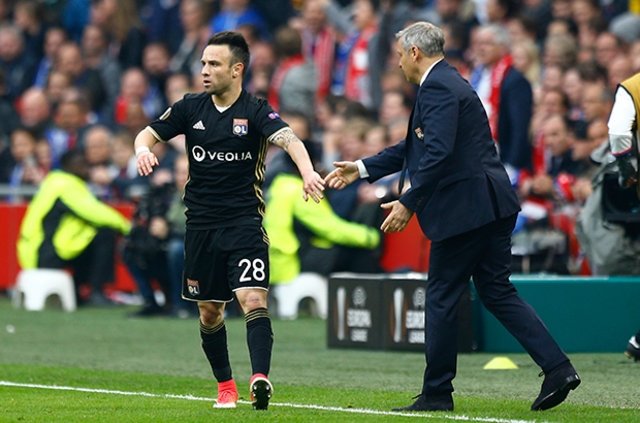 Fenerbahçe’den çifte bomba