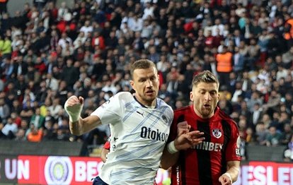 Edin Dzeko’dan ofsayt yorumu! Çizgi garip çizildi