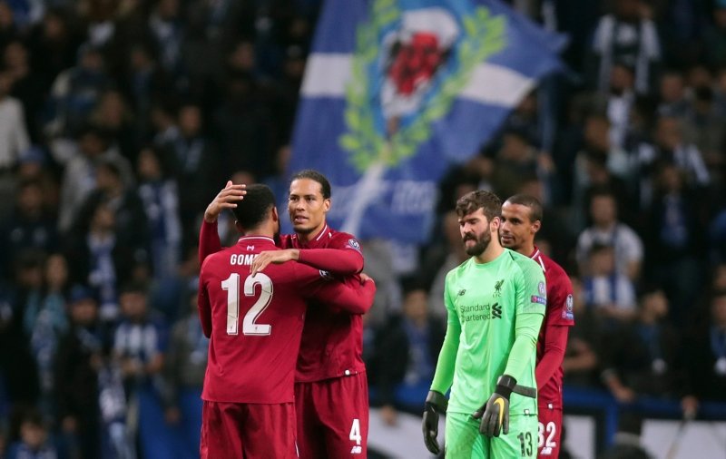 Liverpool zorlanmadan yarı finalde