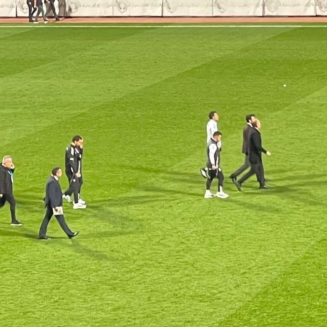 besiktas-taraftarindan-sergen-yalcin-tepkisi-1761507060016.jpeg