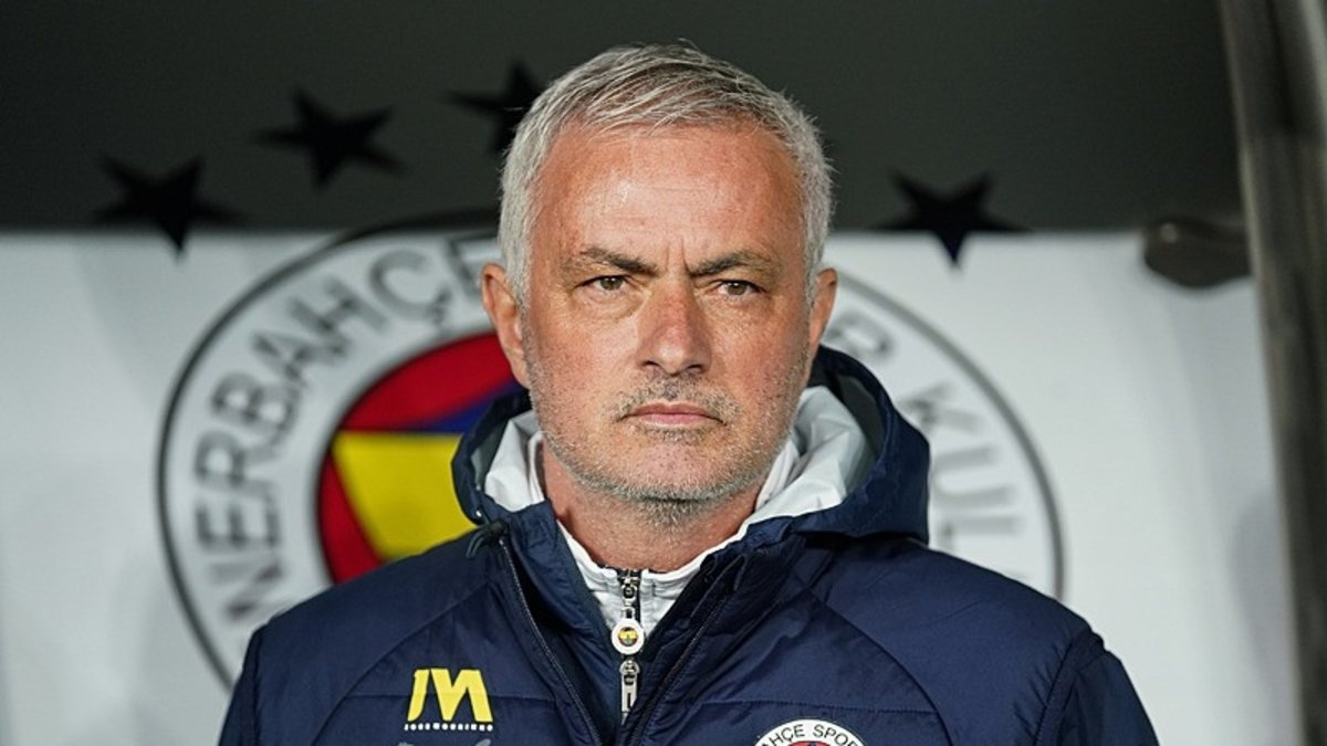 Galatasaray suç duyurusunda bulunmuştu! Fenerbahçe'den Jose Mourinho açıklaması Galatasaray suç duyurusunda bulunmuştu! Fenerbahçe'den Jose Mourinho açıklaması