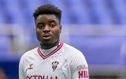 TRANSFER HABERİ | Trabzonspor’a 22’lik stoper!
