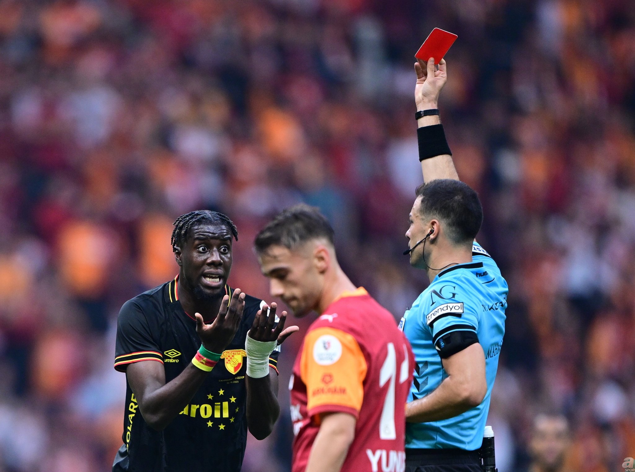 Ahmet Çakar’dan Galatasaray-Göztepe maçı hakemi Oğuzhan Çakır’a sert eleştiri! Bu kaçıncı...