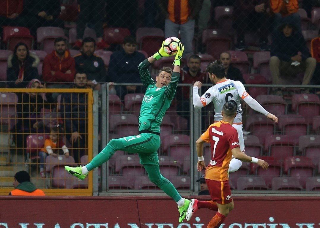 İşte ünlü futbolculardan olay sözler