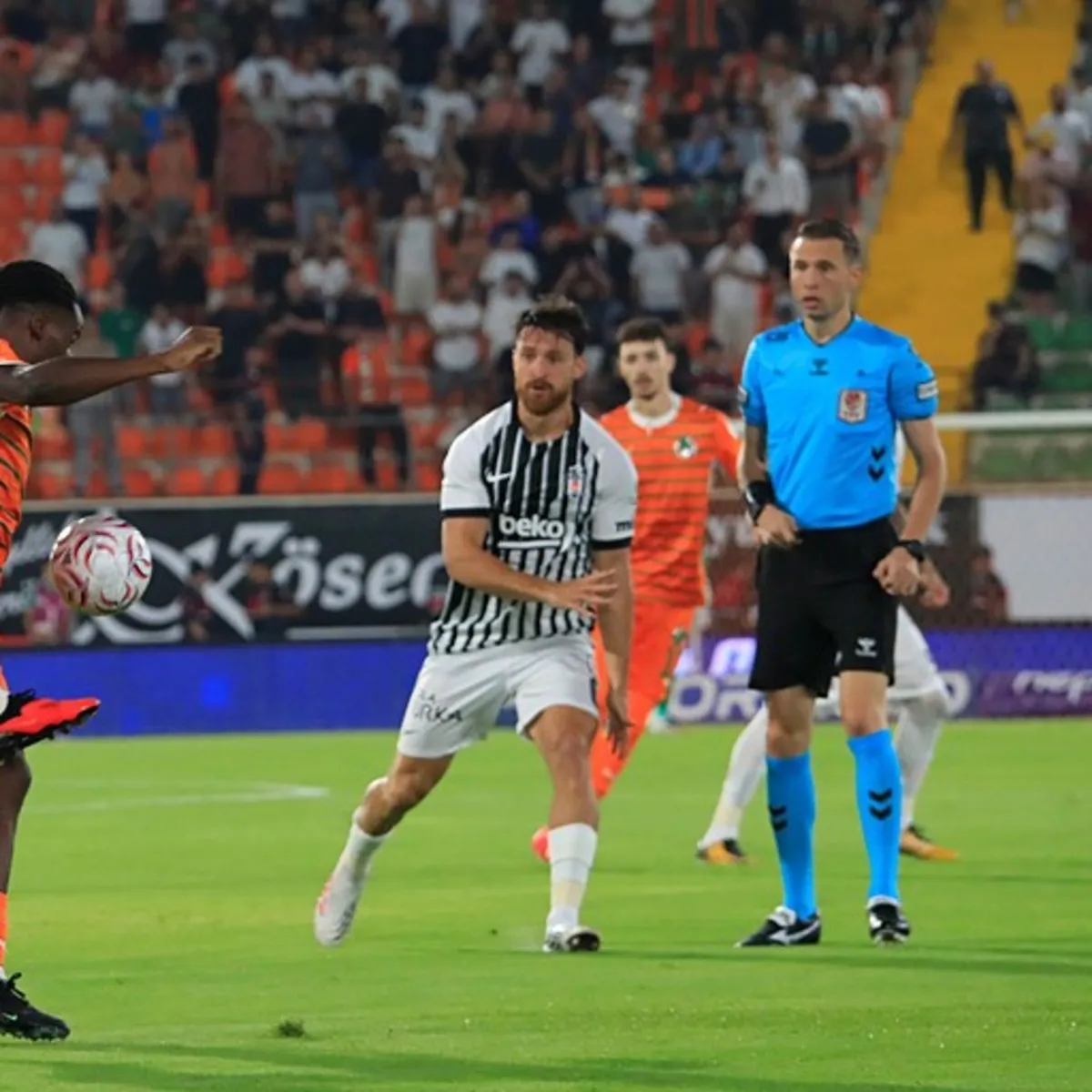 Beşiktaş'tan Alanyaspor Maçı Sonrası Hakeme Sert Eleştiri