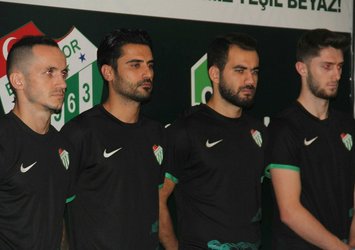 Bursaspor yeni transferlerini tanıttı