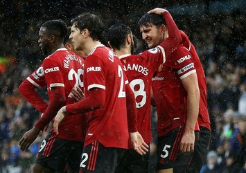 ManU yıldız isimle uzattı!