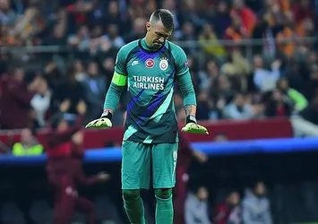 Muslera ne yapsın?