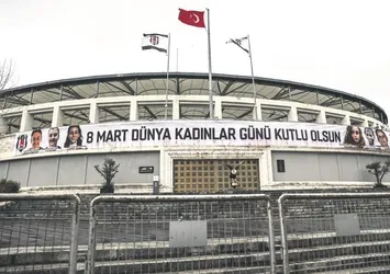 Kadınlar Günü’ne özel pankart