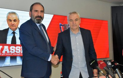 Ziraat Türkiye Kupası Şampiyonu Sivasspor Rıza Çalımbay ile sözleşme yeniledi