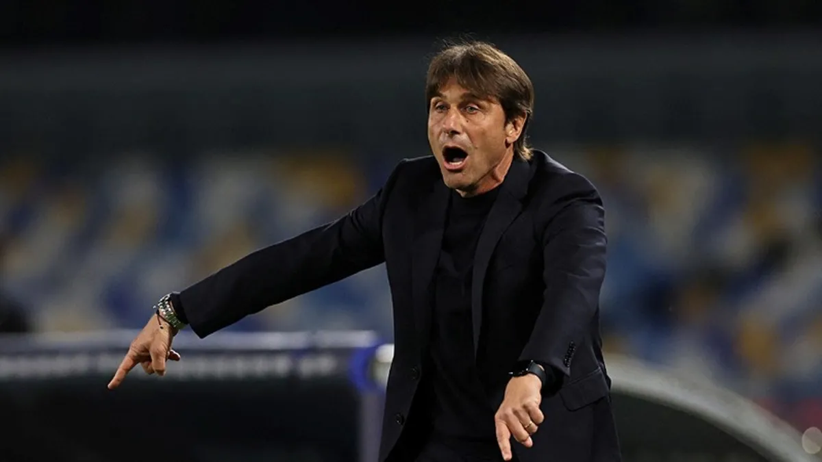 Napoli'de Antonio Conte dönemi sona erdi!