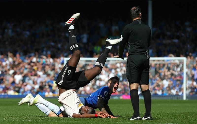 Everton Manchester United’ı dağıttı