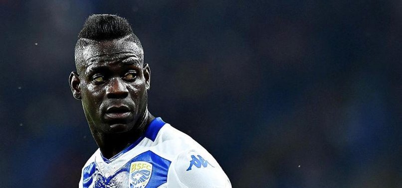 Balotelli ipleri kopardı