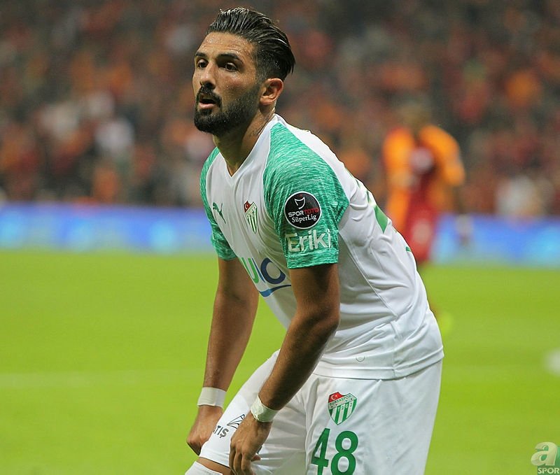 Beşiktaş 21’lik yıldızı bitiriyor! Menajeri resmen açıkladı