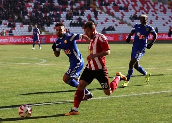 Piyasa değeri azalan ve artan Türk futbolcular