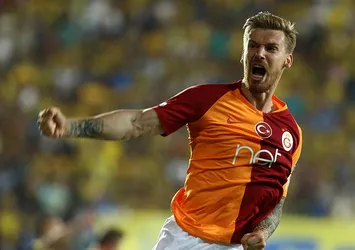 Serdar ihtar çekti Fener atağa kalktı