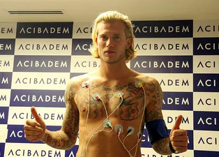Karius kontrolden geçti