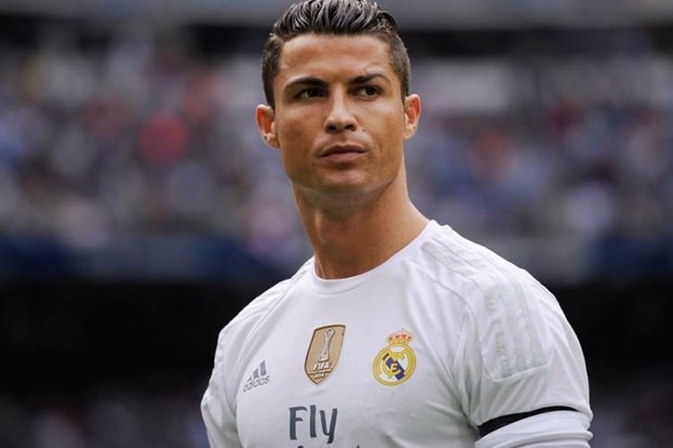 Ronaldo neden dövme yaptırmıyor?