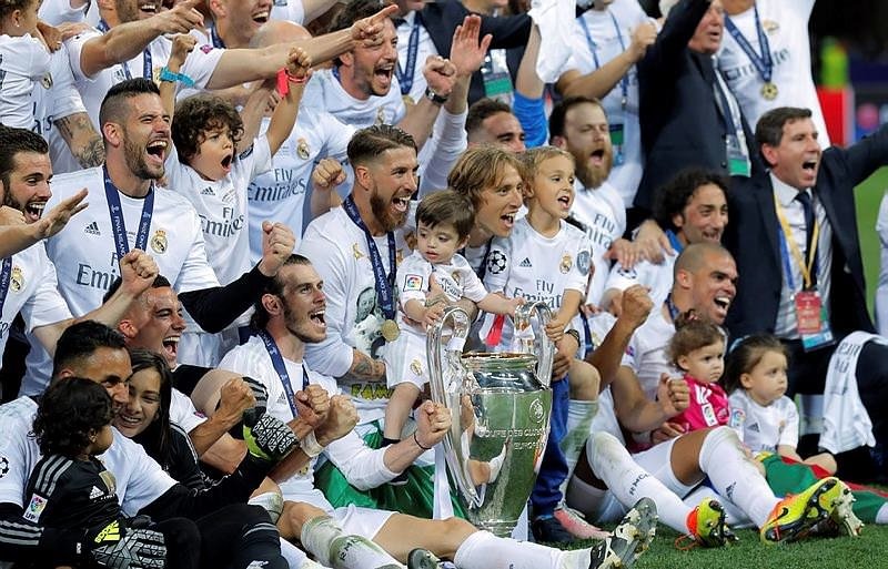 Şampiyonlar Ligi finalinde Türk bayrağına çirkin müdahale!