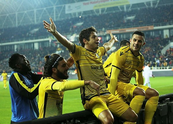 5-0’lık yenilgi hüngür hüngür ağlattı