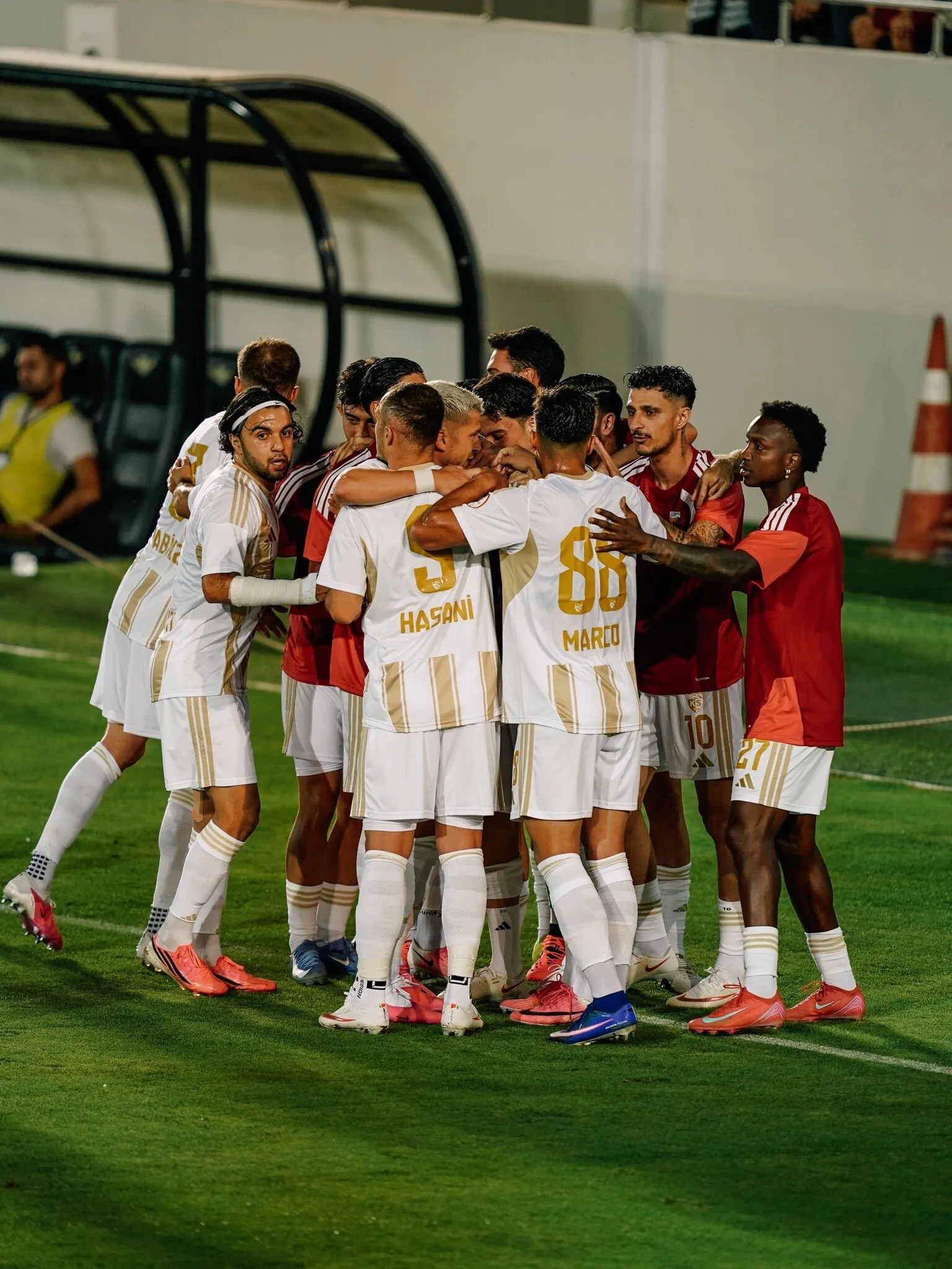 Metro Holding Kayserispor, Vanspor FK karşısında Taulant Seferi'yle güldü!