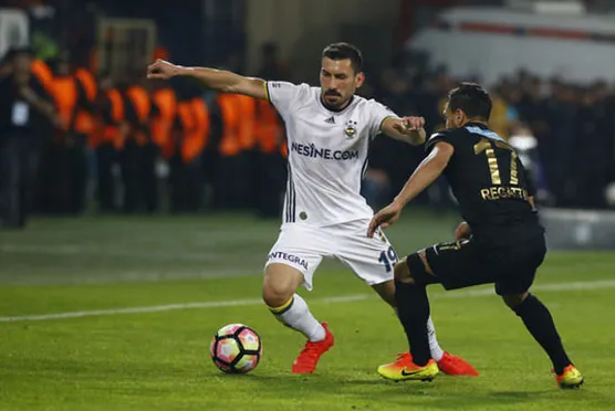 Hangi futbolcular sizin memleketinizden?