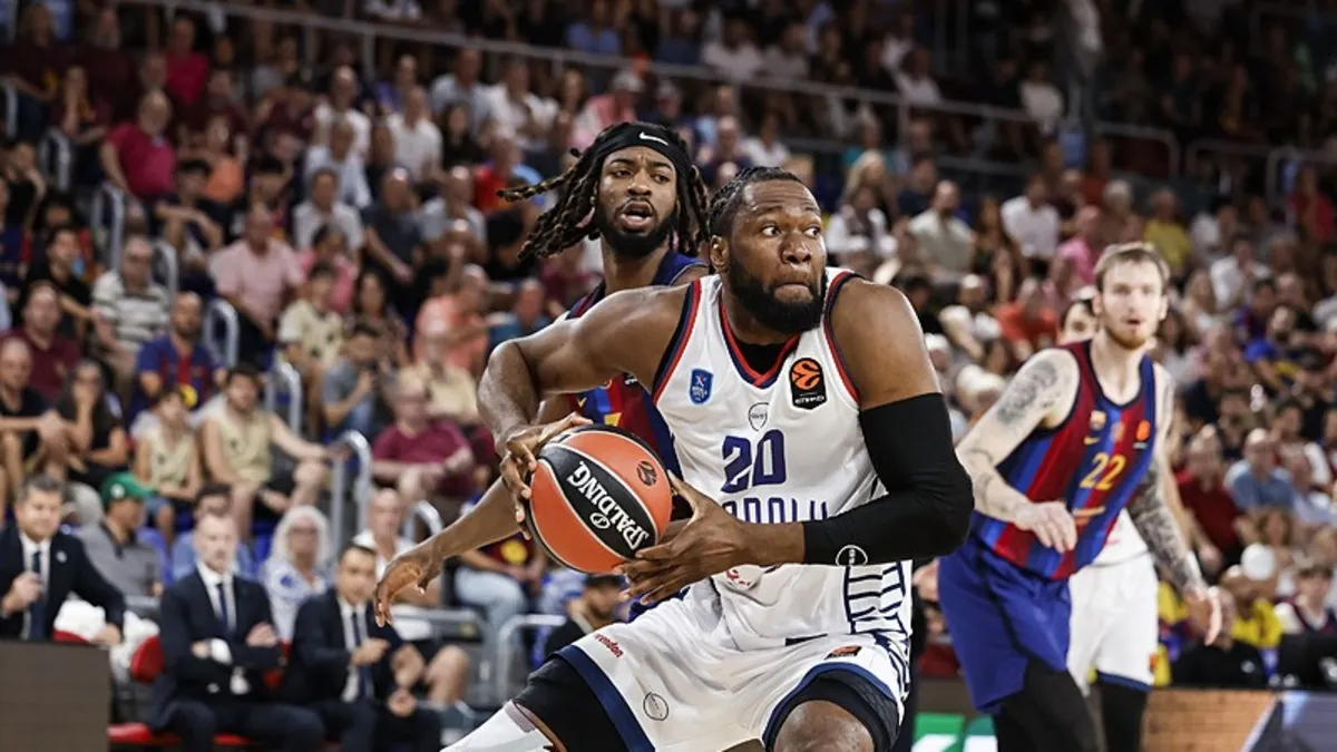 Anadolu Efes deplasmanda Barcelona'ya mağlup oldu! Temsilcimiz EuroLeague'e mağlubiyetle başladı