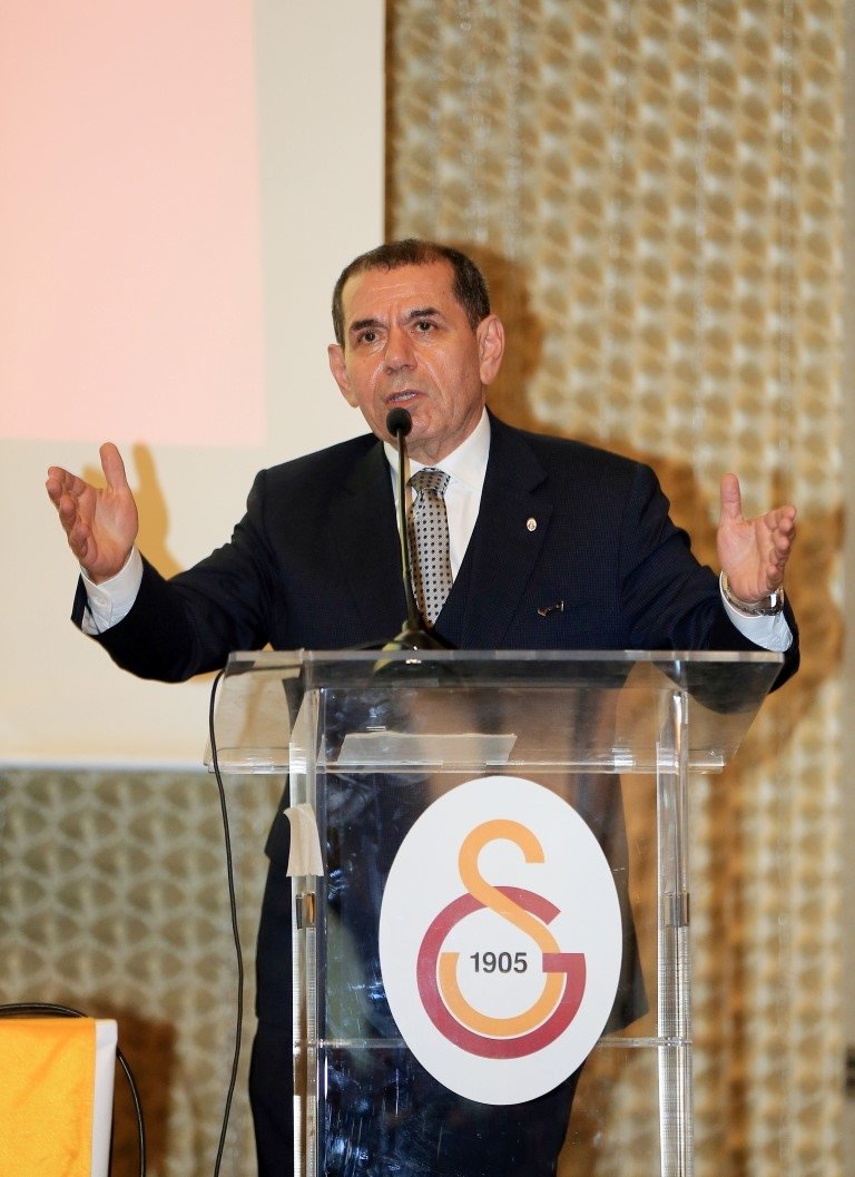 Dursun Özbek’ten transfer açıklaması