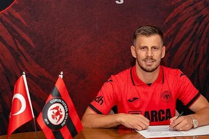 Çorum FK’ya Arnavut orta saha!