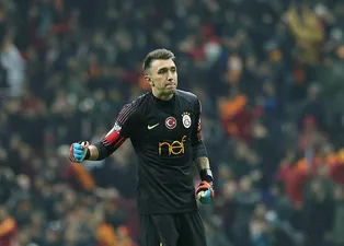 Fernando Muslera en iyi ilk 5'te