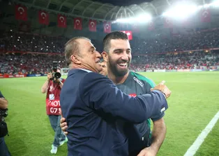 Arda Turan'dan Galatasaray açıklaması!