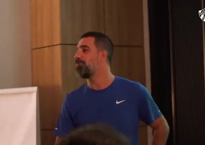 Arda Turan'dan motivasyon konuşması! "Saha maha bunlar hikaye"