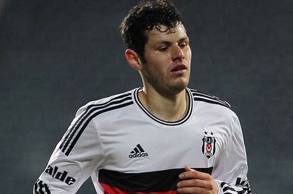 Beşiktaş’ta 4 ismin bileti kesildi