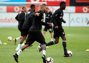 Beşiktaş'ta Alanyaspor maçı hazırlıkları