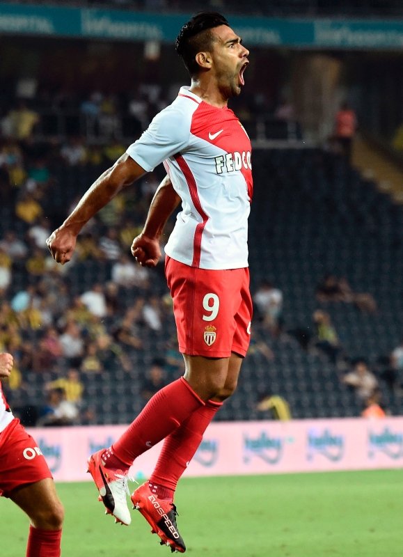 Galatasaray süper yıldızına kavuşuyor! İşte Falcao’nun geliş saati
