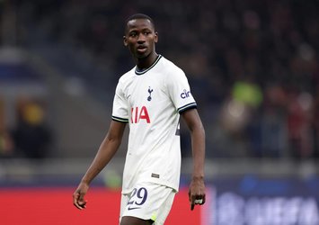 PAPE MATAR SARR KİMDİR?