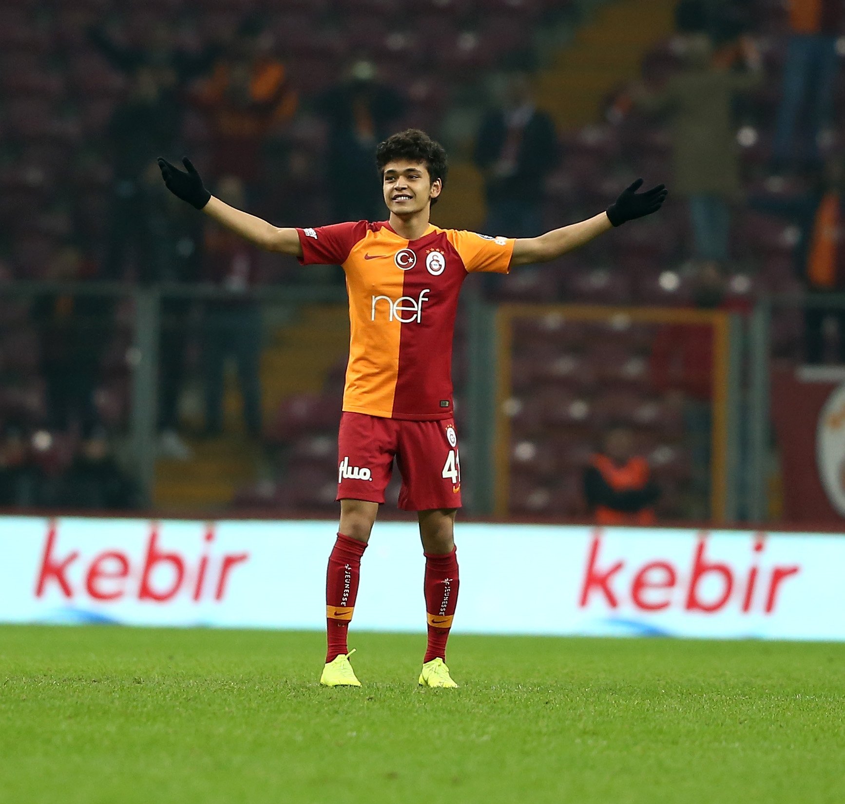 mustafa kapi galatasaray da o rekoru eline gecirdi aspor