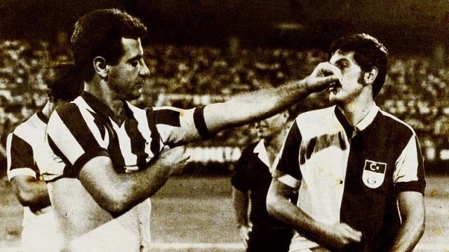 Fenerbahçe - Galatasaray derbilerine kazınan sözler...