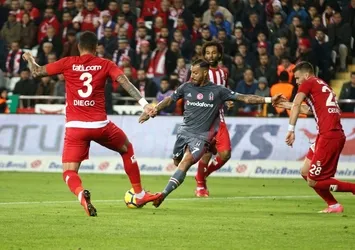 Quaresma sahnede
