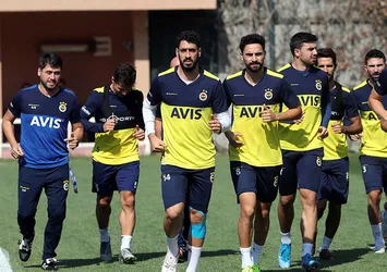 Fener devlerle yarışıyor
