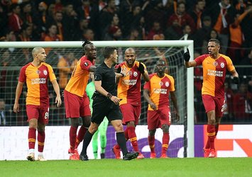 Pique'den Manzano'ya: "Lütfen bu işi bırak!"