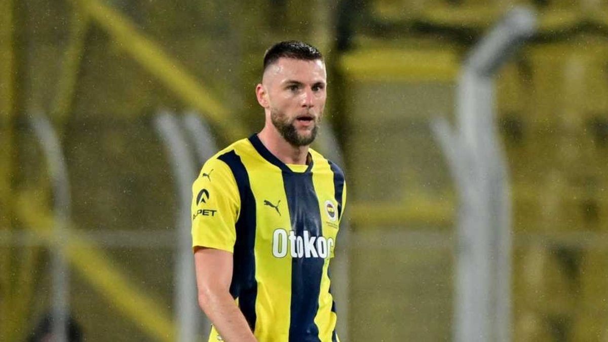 TRANSFER HABERLERİ | Fenerbahçe yıldız ismin tapusunu alıyor! İşte kulübüne ödenecek bonservis miktarı TRANSFER HABERLERİ | Fenerbahçe yıldız ismin tapusunu alıyor! İşte kulübüne ödenecek bonservis miktarı