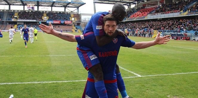 Galatasaray şimdi de onların peşinde