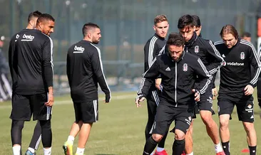 Beşiktaş'a derbi öncesi kötü haber!