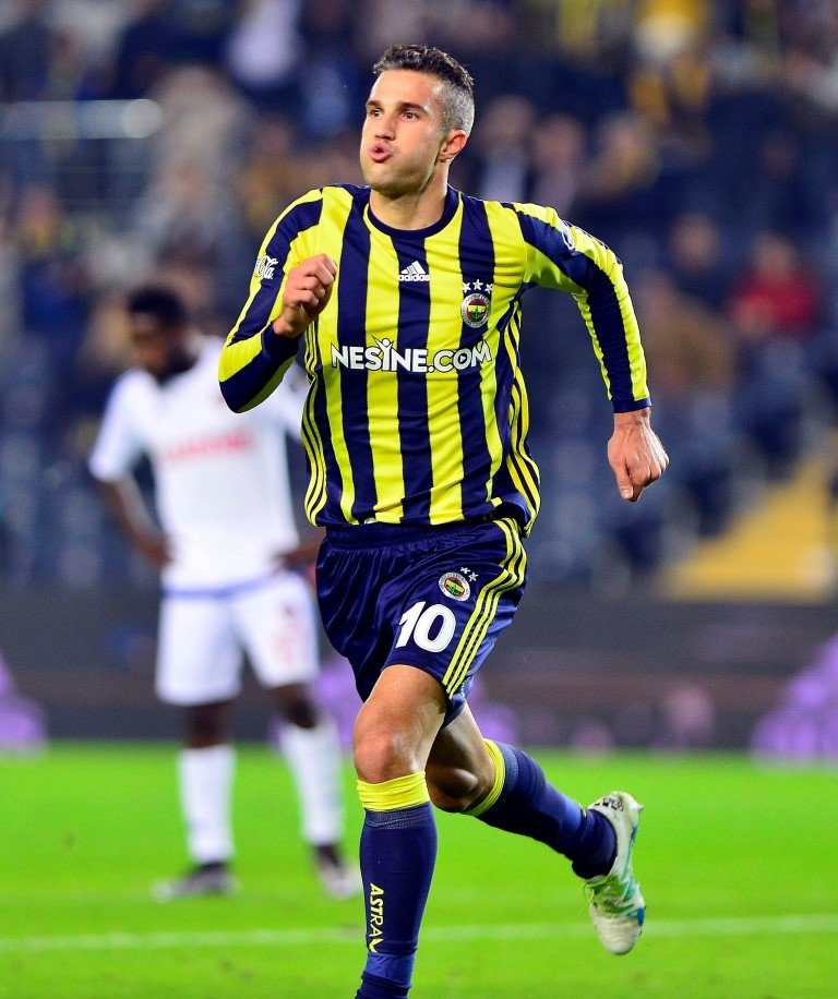 Robin van Persie dünya devine gidiyor