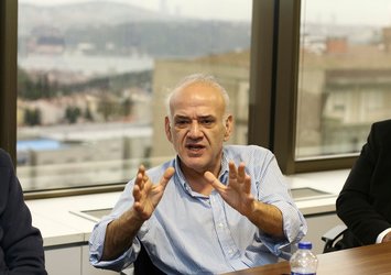 Ahmet Çakar son noktayı koydu! Mert Müldür'ün pozisyonu penaltı mıydı?