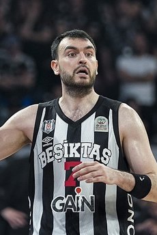Yiğit Arslan Beşiktaş GAİN'e veda etti!